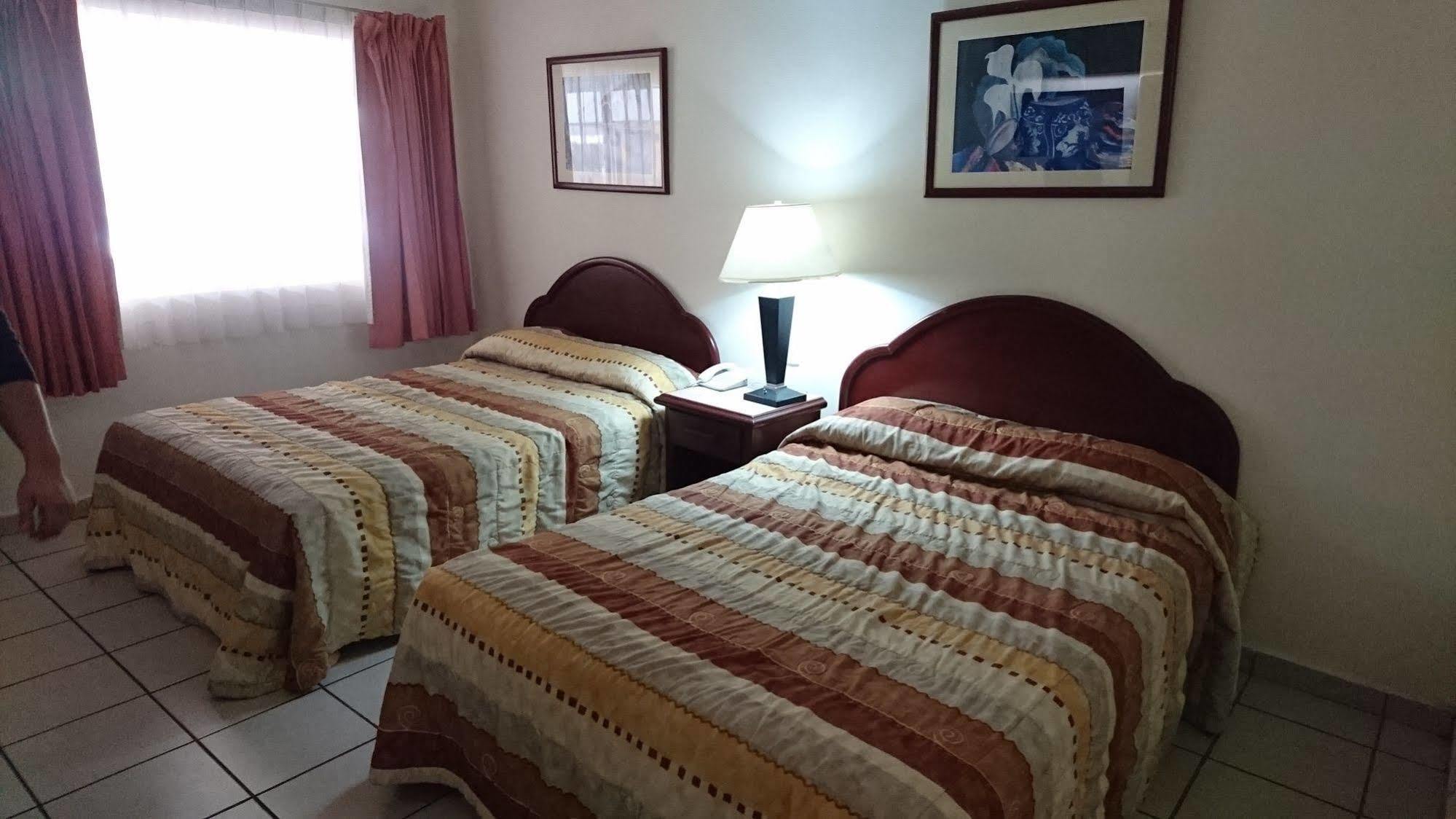 Hotel Bugambilia Hermosillo Dış mekan fotoğraf